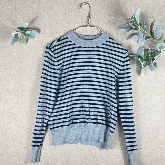 Treasure & Bond Sweaters - Treasure and Bond > Gray Striped Crew Neck Cotton Sweater